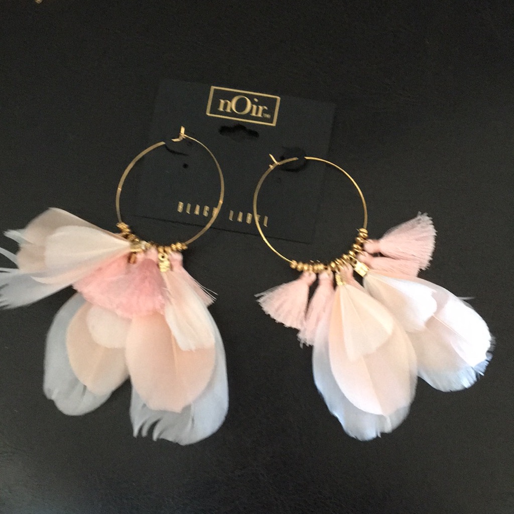 Noir Peach Feather Tassels Gold Hoops Earrings 24$